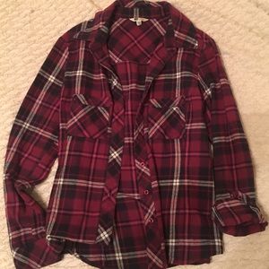 Flannel button up or 3/4 sleeve top